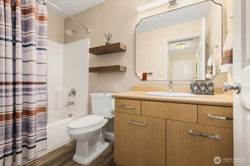 Property photo for 710 240th Way Se #g302, Sammamish photo 17