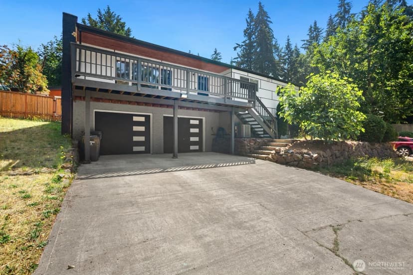 Property photo for 37110 5th Ave Sw, Federal Way photo 2