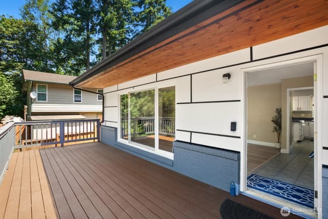 Property photo for 37110 5th Ave Sw, Federal Way photo 3