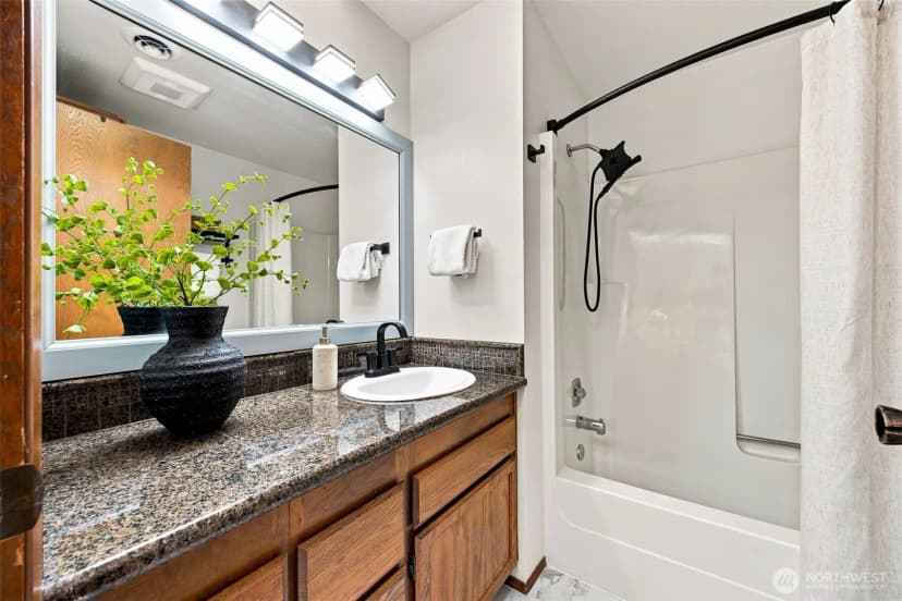 Property photo for 1314 Evergreen Park Sw #w, Olympia photo 23