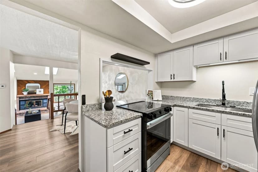 Property photo for 1314 Evergreen Park Sw #w, Olympia photo 5