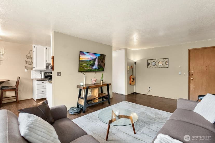 Property photo for 2031 Nw 59th Street #101, Seattle photo 8