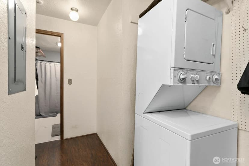 Property photo for 2031 Nw 59th Street #101, Seattle photo 20