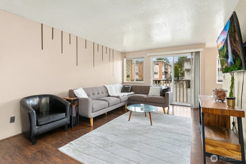 Property photo for 2031 Nw 59th Street #101, Seattle photo 6