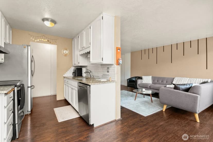 Property photo for 2031 Nw 59th Street #101, Seattle photo 10