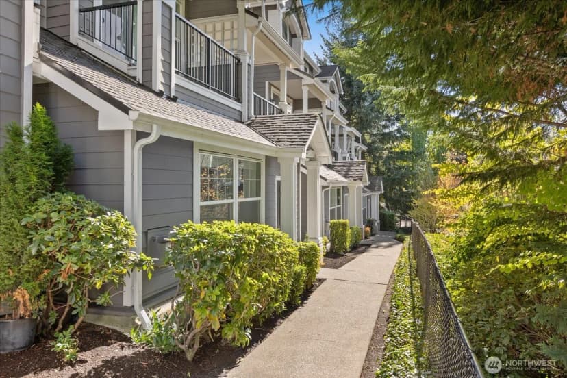 Property photo for 16125 Juanita Woodinville Way Ne #403, Bothell photo 20