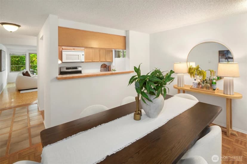 Property photo for 3400 25th Avenue W #201, Seattle photo 14