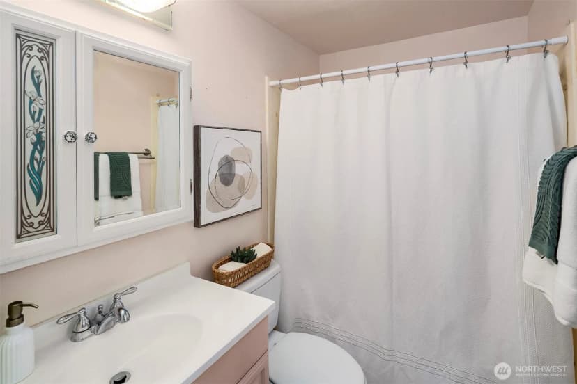 Property photo for 3400 25th Avenue W #201, Seattle photo 10