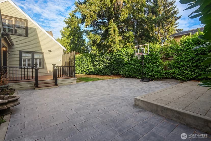 Property photo for 1060 Spruce Street, Edmonds photo 33