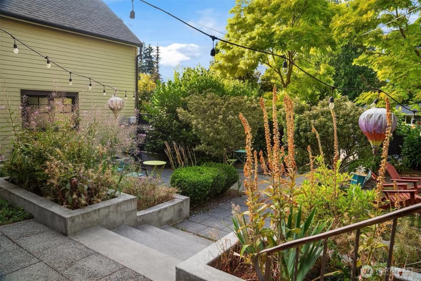 Property photo for 1060 Spruce Street, Edmonds photo 32