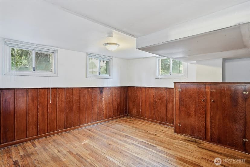 Property photo for 9002 2nd Avenue Ne, Seattle photo 24