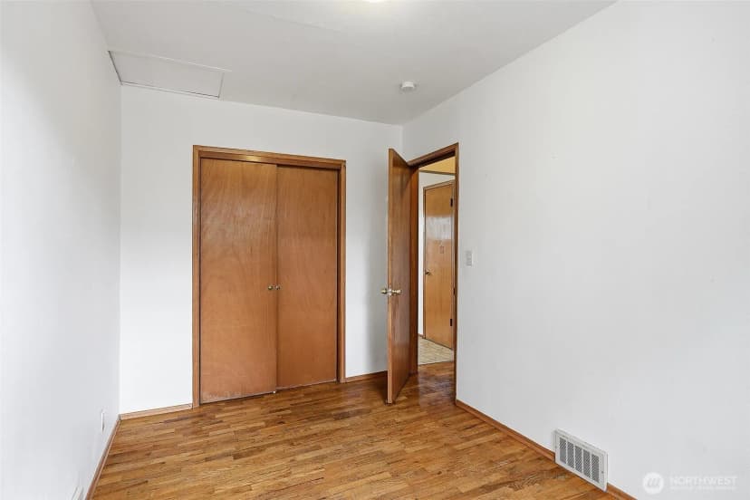 Property photo for 9002 2nd Avenue Ne, Seattle photo 18