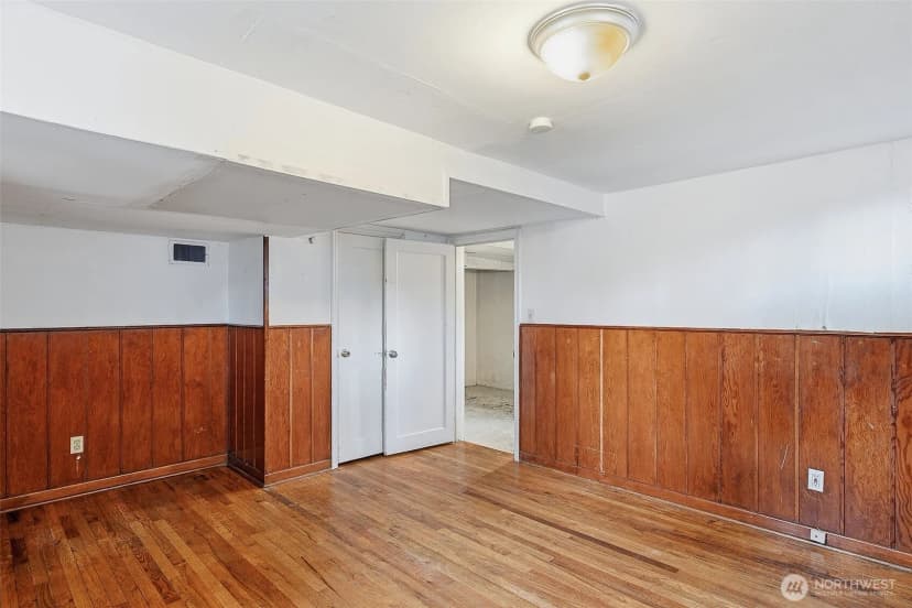 Property photo for 9002 2nd Avenue Ne, Seattle photo 25