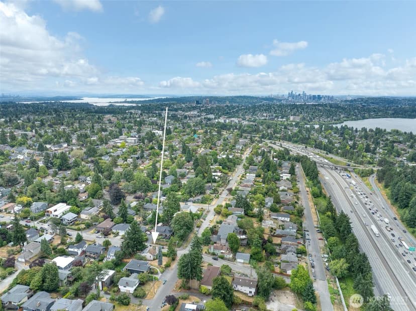 Property photo for 9002 2nd Avenue Ne, Seattle photo 35