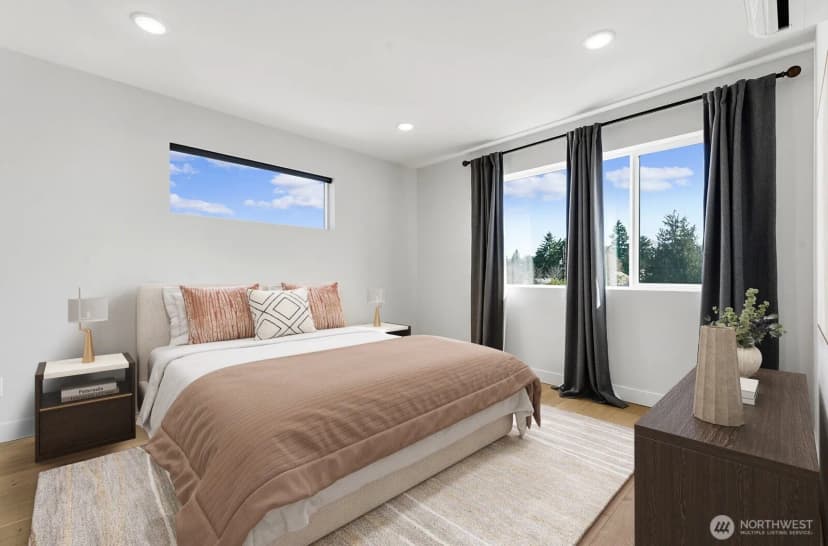 Property photo for 8451 18th Avenue Sw, Seattle photo 15