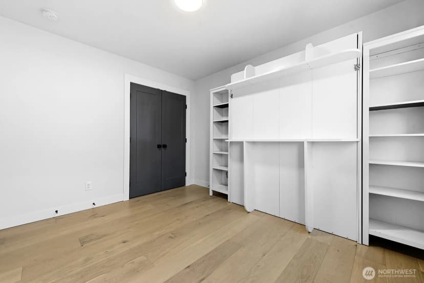 Property photo for 8451 18th Avenue Sw, Seattle photo 27