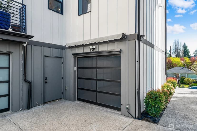 Property photo for 8451 18th Avenue Sw, Seattle photo 29