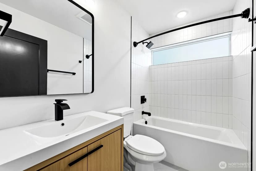 Property photo for 8451 18th Avenue Sw, Seattle photo 26