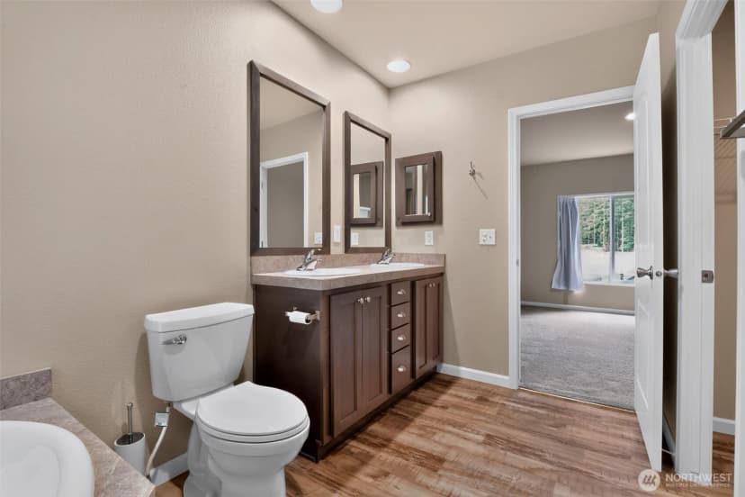 Property photo for 27129 Lake Riley, Arlington photo 21