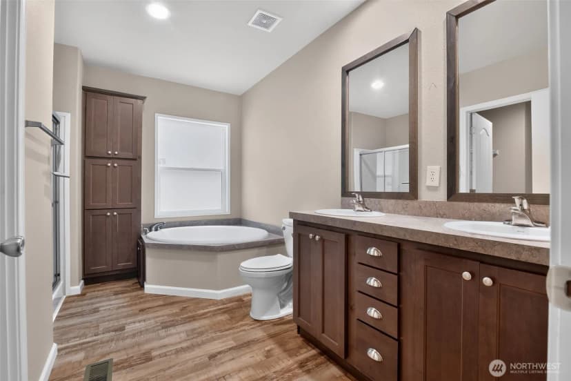 Property photo for 27129 Lake Riley, Arlington photo 19