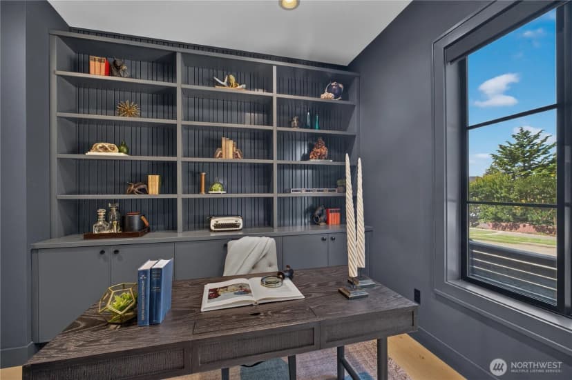 Property photo for 4021 & 4023 W Raye Street, Seattle photo 11