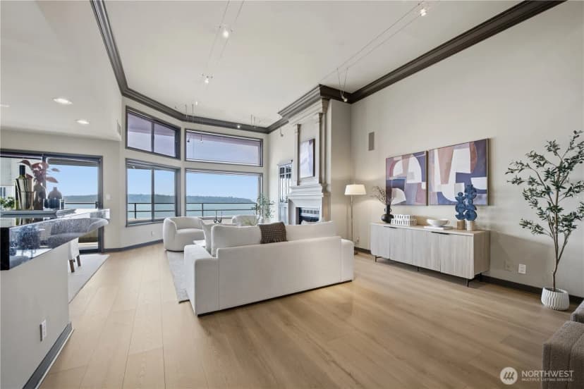 Property photo for 2021 1st Avenue #b6, Seattle photo 6