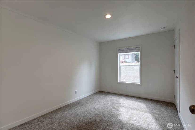Property photo for 70 E Panorama Drive, Shelton photo 11