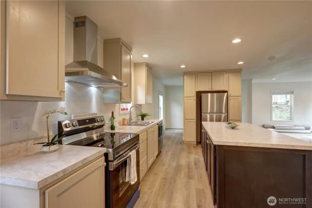 Property photo for 70 E Panorama Drive, Shelton photo 5