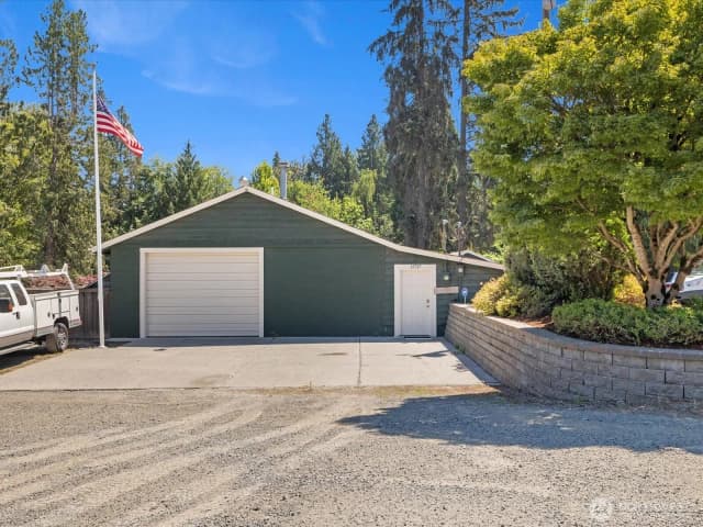 Property photo for 15727 State Route 9 Se, Snohomish photo 3