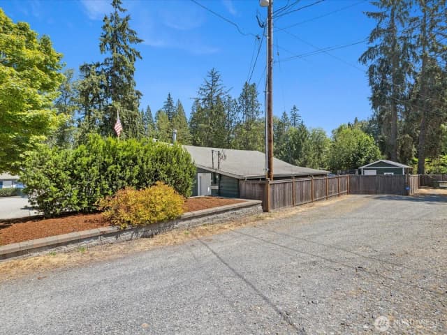 Property photo for 15727 State Route 9 Se, Snohomish photo 4