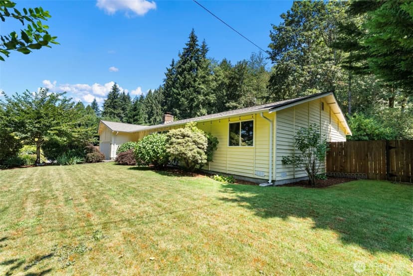 Property photo for 19064 10th Avenue Ne, Poulsbo