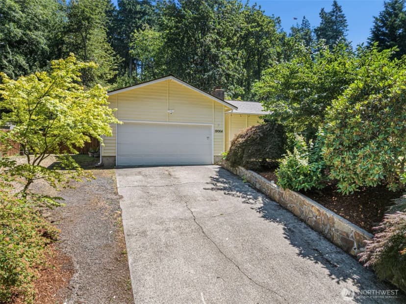 Property photo for 19064 10th Avenue Ne, Poulsbo photo 5