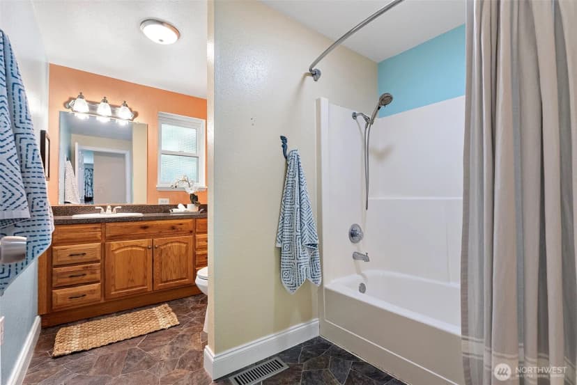 Property photo for 19064 10th Avenue Ne, Poulsbo photo 26