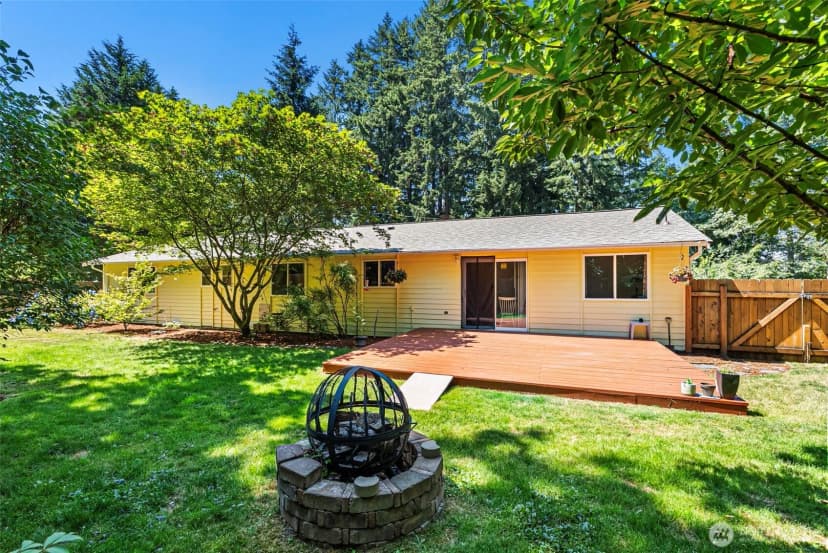 Property photo for 19064 10th Avenue Ne, Poulsbo photo 2