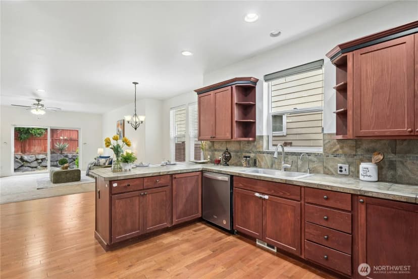 Property photo for 4433 Cashmere Drive, Lacey photo 8