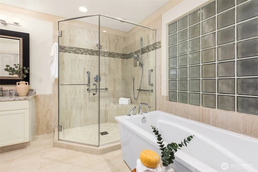 Property photo for 530 Lake Street S #h202, Kirkland photo 25