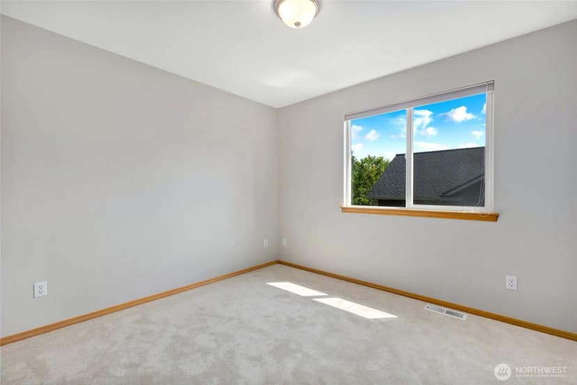Property photo for 308 170th Place Se, Bothell photo 32