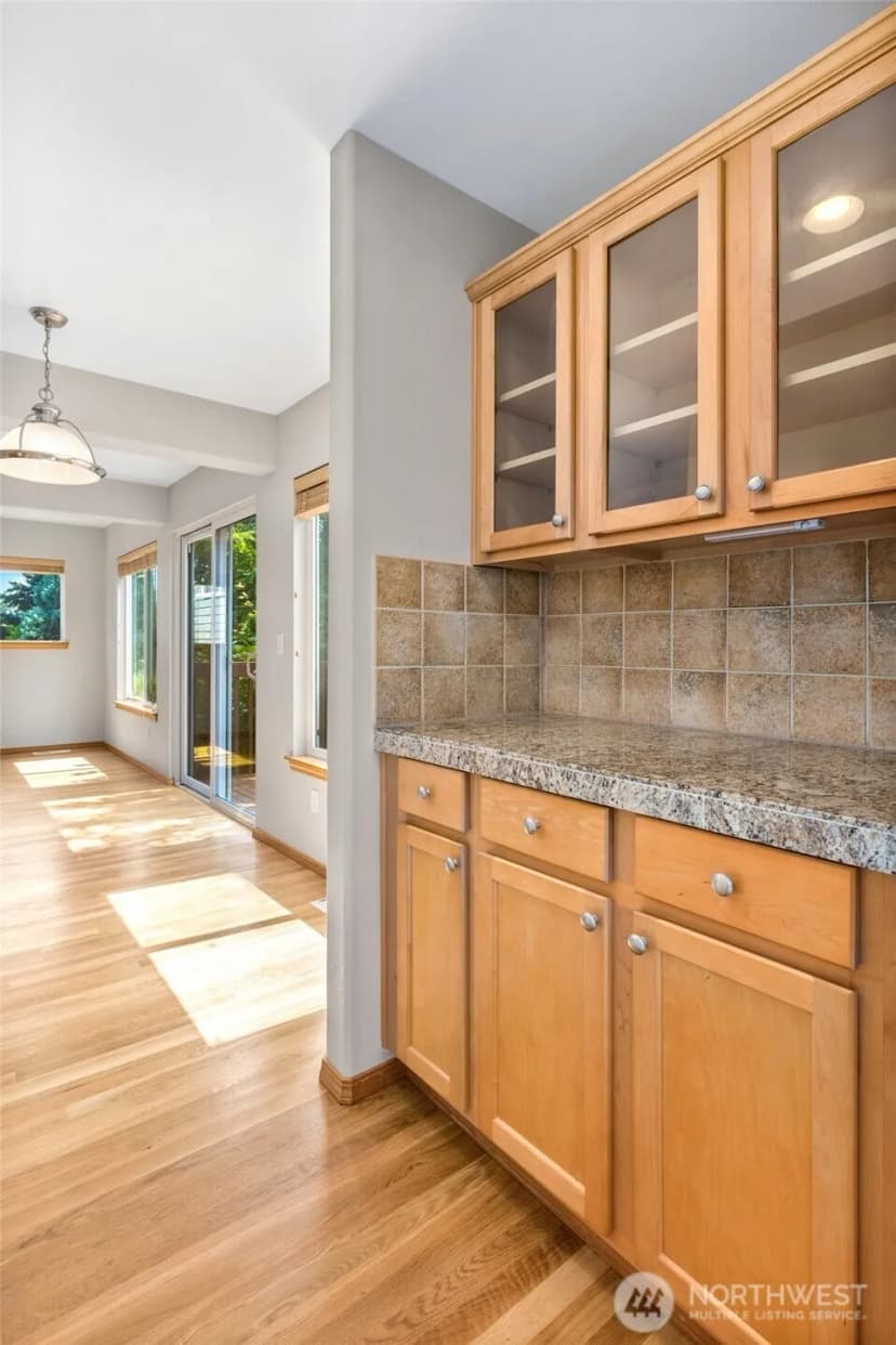 Property photo for 308 170th Place Se, Bothell photo 6