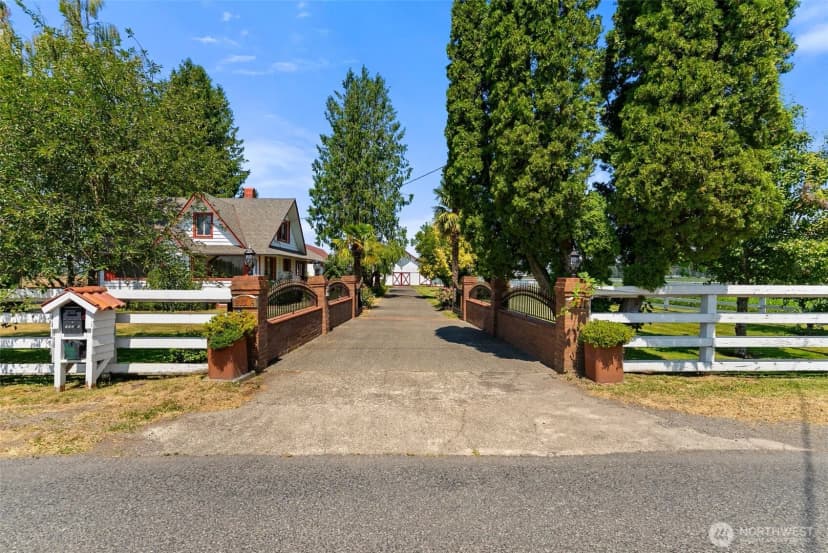 Property photo for 21304 Se 448th Street, Enumclaw photo 8