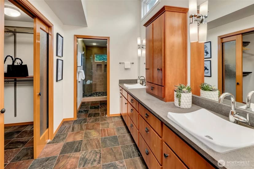 Property photo for 910 6th Place S, Kirkland photo 24