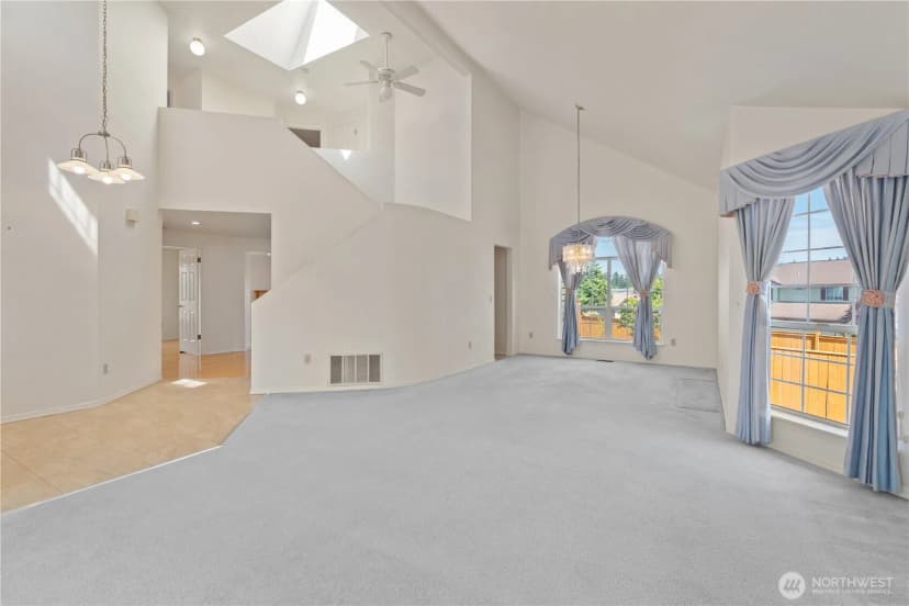 Property photo for 32708 19th Place Sw, Federal Way photo 8