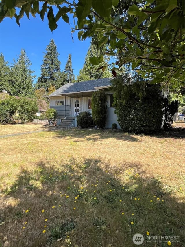 Property photo for 3818 Sundown Drive, Bremerton photo 2