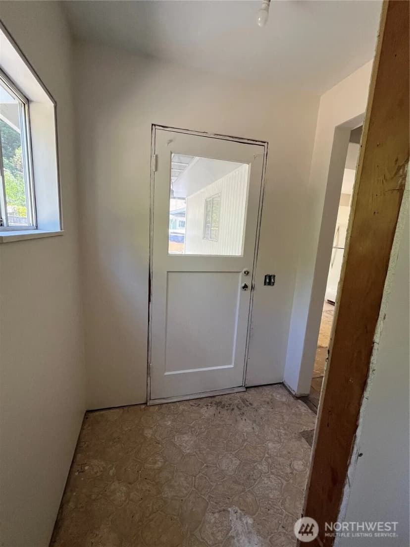 Property photo for 3818 Sundown Drive, Bremerton photo 14