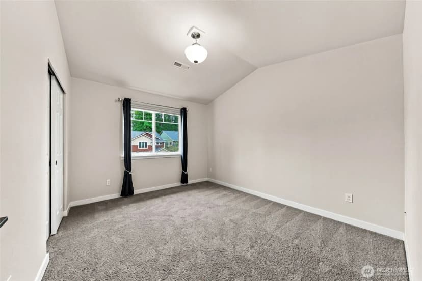 Property photo for 4327 Dudley Drive Ne, Lacey photo 24