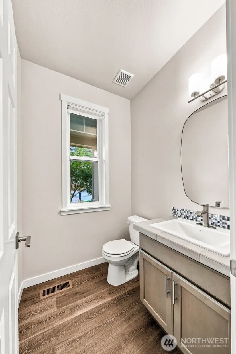 Property photo for 4327 Dudley Drive Ne, Lacey photo 3