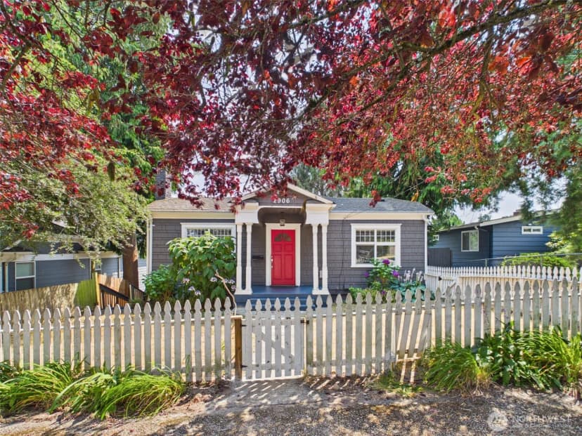 Property photo for 2906 16th Street, Everett