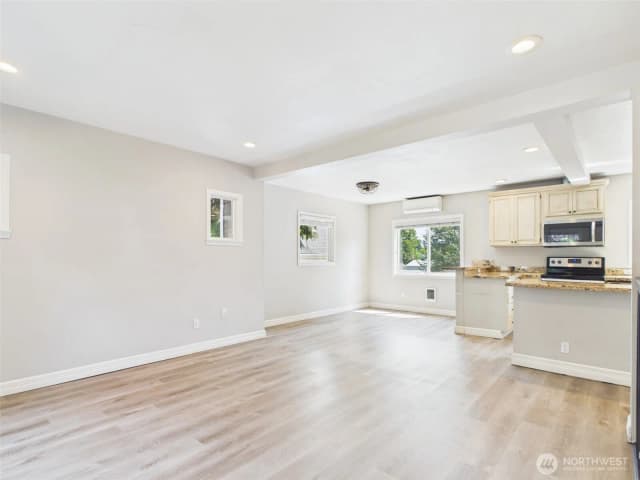 Property photo for 2906 16th Street, Everett photo 5