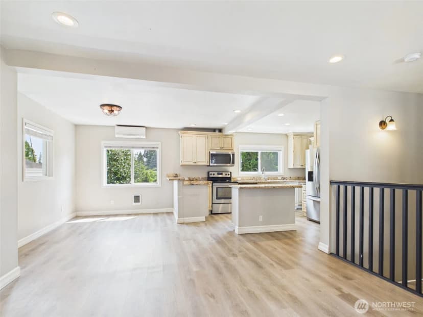 Property photo for 2906 16th Street, Everett photo 6