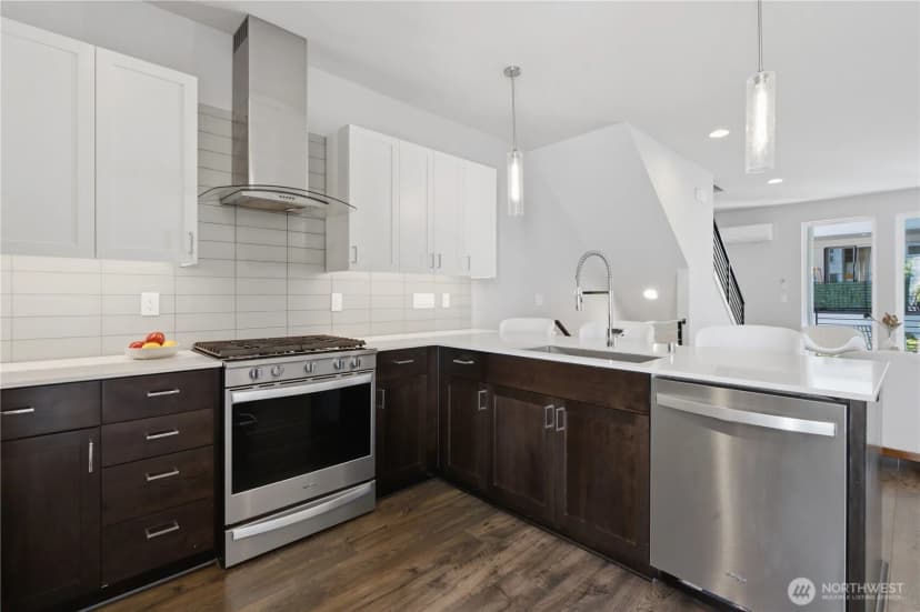 Property photo for 8605 21st Place Ne #q80, Seattle photo 11