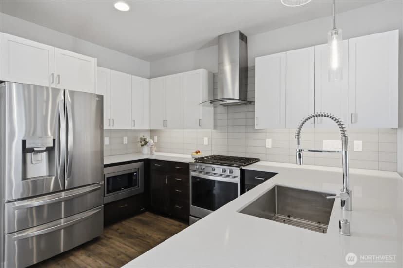 Property photo for 8605 21st Place Ne #q80, Seattle photo 12